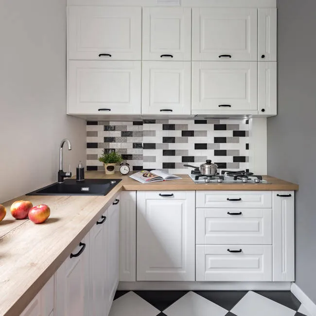 L-shaped kitchen